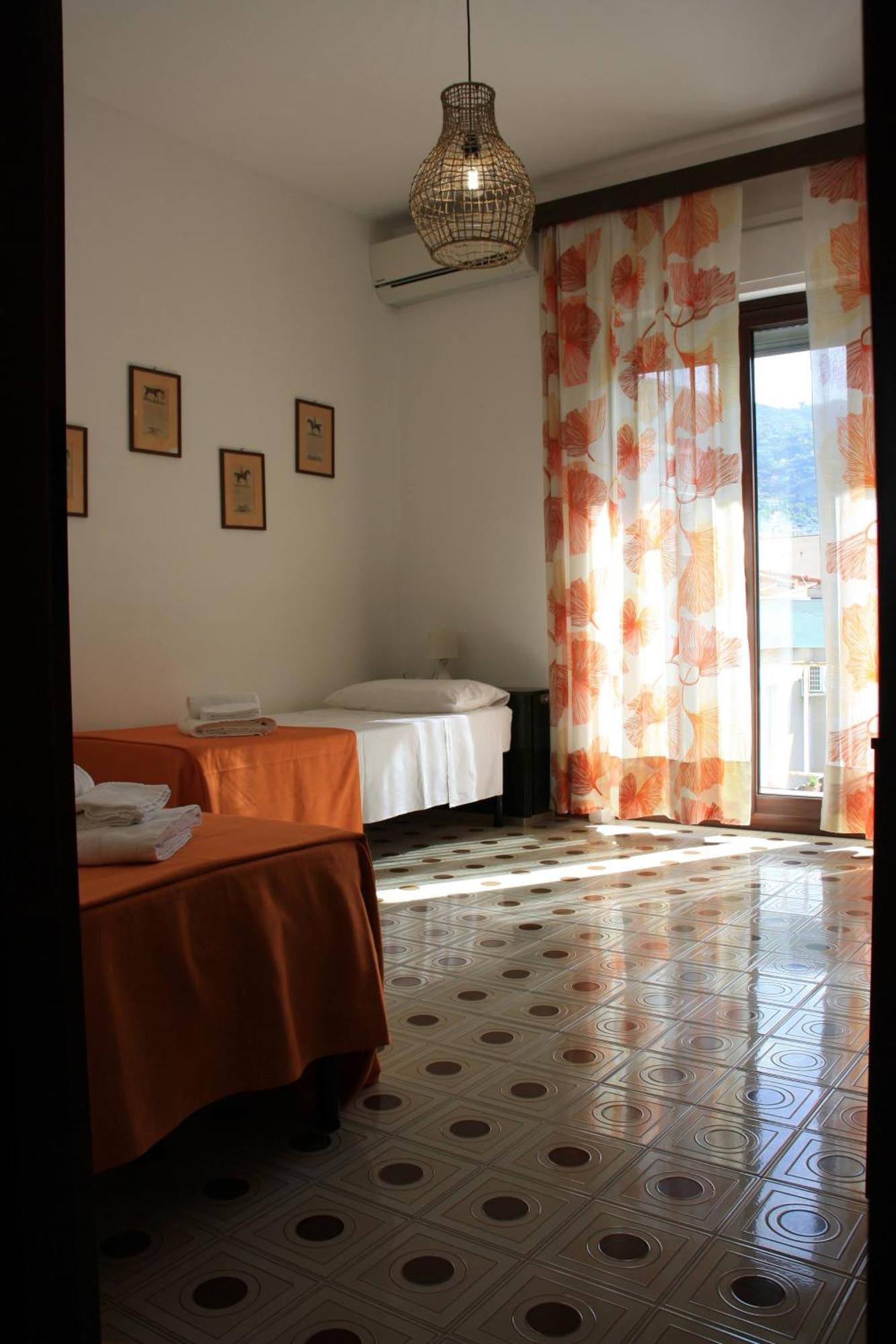 Archimede Lounge Apartment Cefalù Exterior foto